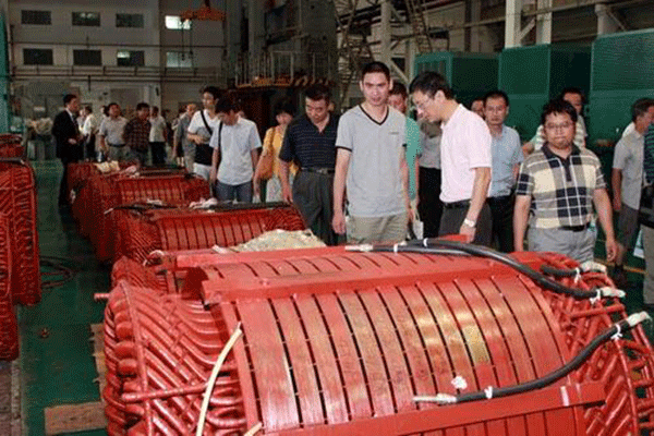 西安泰富西瑪高效節(jié)能電機在石油化工企業(yè)節(jié)能應(yīng)用。