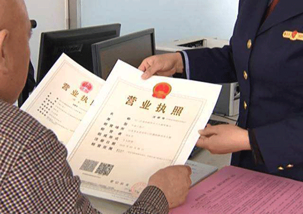 如何保證西安西瑪電機(jī)在使用過程中的維護(hù)保養(yǎng)。