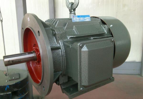 一臺等待出廠的西瑪電機(jī) 一臺等待出廠的西瑪電機(jī)